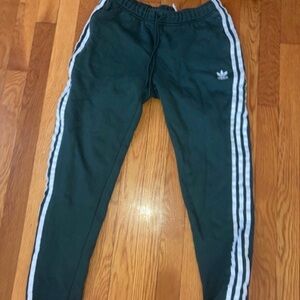 Must Go‼️ Like New Unisex Adidas 3 Stripes Sweats Pants. Read Description 👇